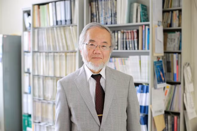 Ông Yoshinori Ohsumi.