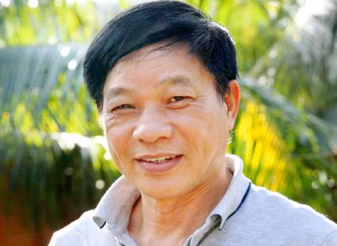 Nhà thơ Lê Va, (tholeva@gmail.com).