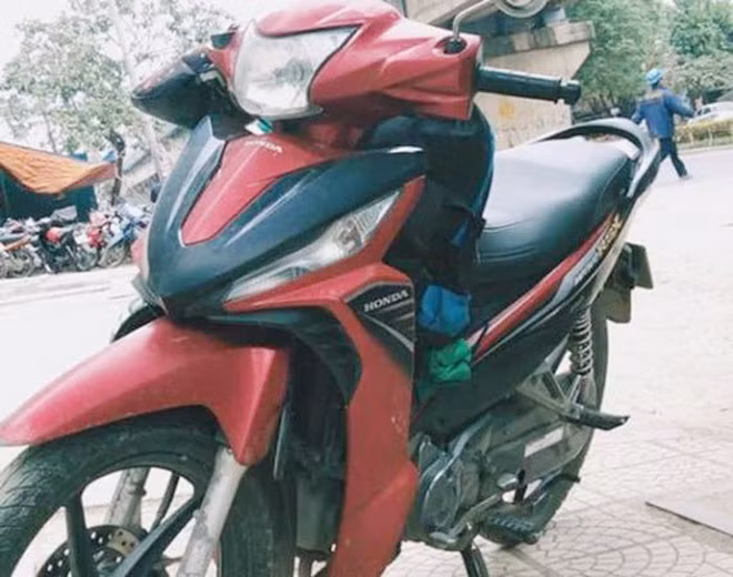 Chiếc xe máy tang vật của vụ án.