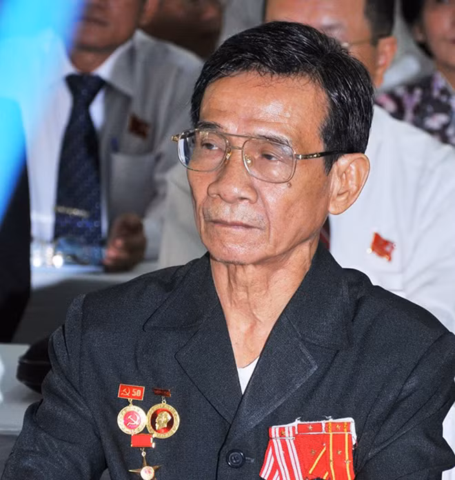 Anh hùng Mười Thương.
