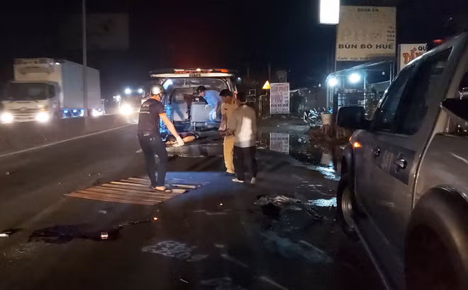 Hiện trường vụ tai nạn làm một nam thanh niên tử vong tại chỗ.