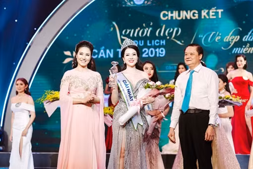Nữ cán bộ Công an xã đoạt danh hiệu Hoa khôi “Thanh niên Cà Mau tài năng, thanh lịch” ảnh 5