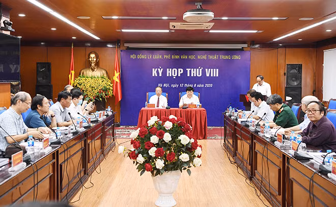 Toàn cảnh Kỳ họp thứ VIII của Hội đồng Lý luận, Phê bình VHNT trung ương. Toàn cảnh Kỳ họp thứ VIII của Hội đồng Lý luận, Phê bình VHNT trung ương.