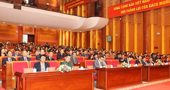 Các đại biểu tham dự hội nghị.