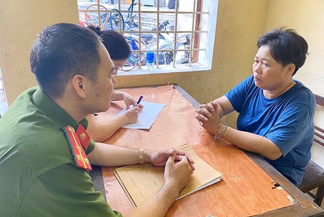 Đối tượng Nguyễn Thị Thuý tại cơ quan Công an. Đối tượng Nguyễn Thị Thuý tại cơ quan Công an.