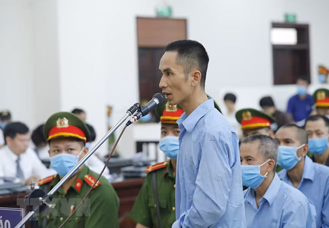 Bị cáo Lê Đình Doanh .