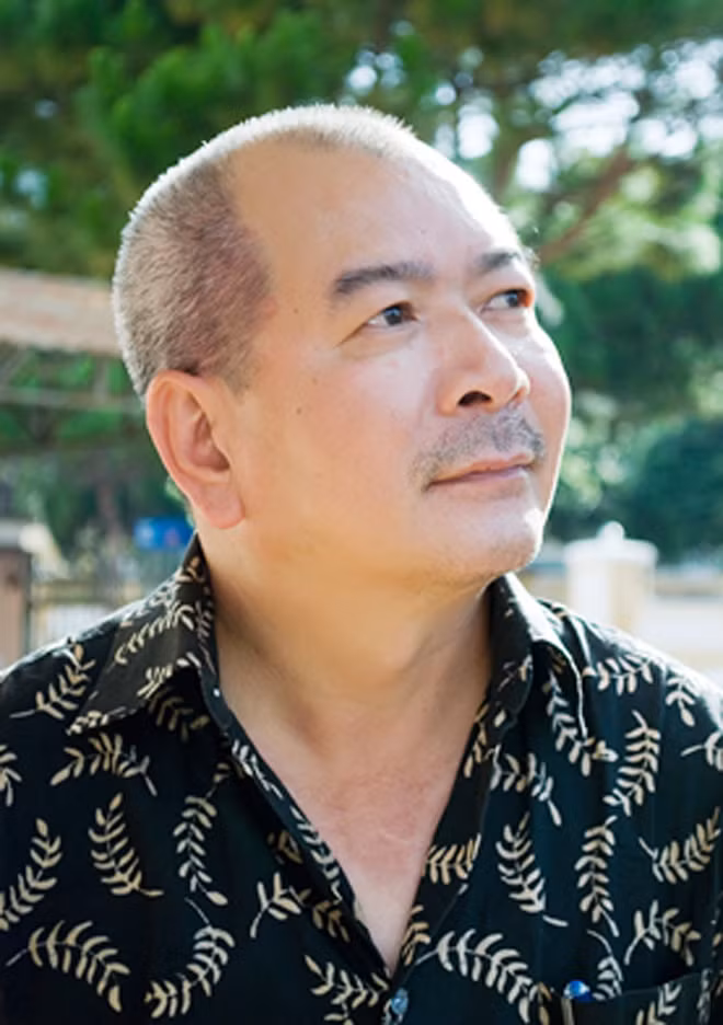 Nhà thơ Văn Công Hùng (vanconghungbvh@gmail.com).