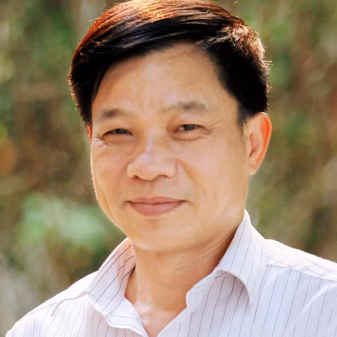 Nhà thơ Lê Va (tholeva@gmail.com).