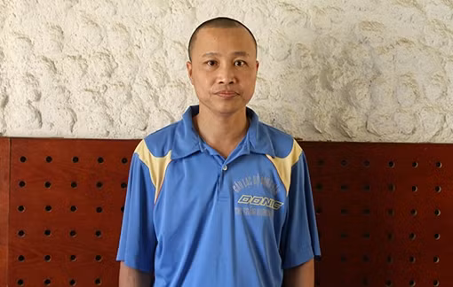 Say rượu, mang dao chém vợ cũ và con riêng thương tích nặng