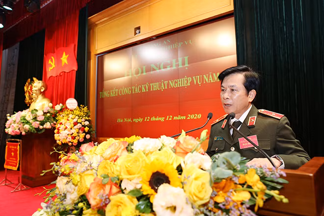 Thiếu tướng Nguyễn Mạnh Trung phát biểu tại Hội nghị.