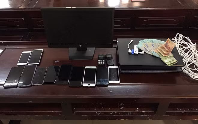Tang vật vụ án.