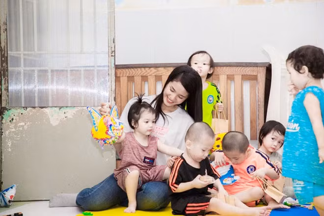 Ngọc Thoa tham gia rất nhiều hoạt động thiện nguyện. Ngọc Thoa tham gia rất nhiều hoạt động thiện nguyện.