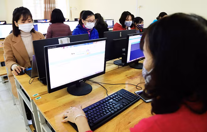 Số lượng trường đại học tiến hành đào tạo trực tuyến trong dịch COVID-19 vẫn còn quá ít. Ảnh minh họa.