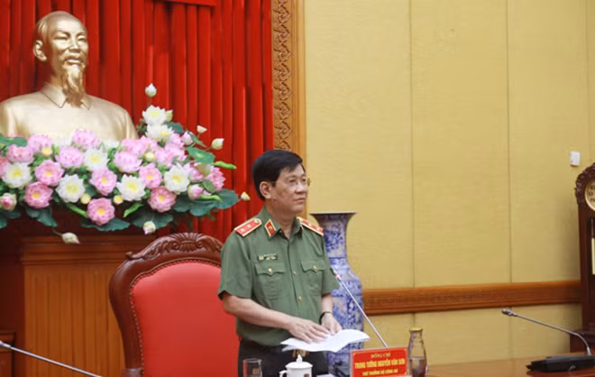 Thứ trưởng Nguyễn Văn Sơn phát biểu chỉ đạo tại cuộc họp. Thứ trưởng Nguyễn Văn Sơn phát biểu chỉ đạo tại cuộc họp.