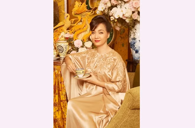 Nghệ sĩ Nhân dân Lê Khanh trong bộ phim “Gái già lắm chiêu”. Nghệ sĩ Nhân dân Lê Khanh trong bộ phim “Gái già lắm chiêu”.