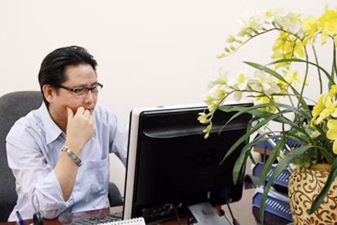 Nhà văn Phan Đình Minh, phandinhminh59@gmail.