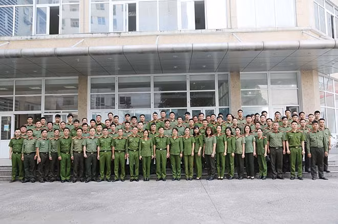 Các thành viên lớp tập huấn.