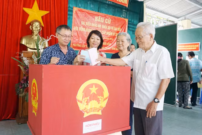 Nhân dân phải có con mắt tinh tường để chọn ra những đại biểu xứng đáng.