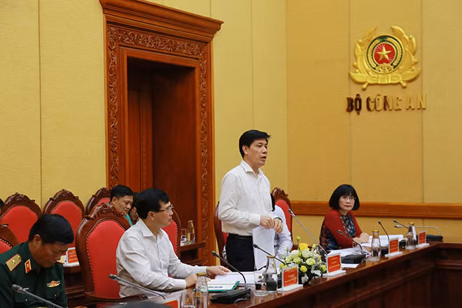 Các đại biểu đóng góp cho dự thảo Luật.