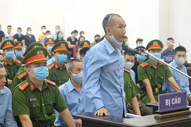 Bị cáo Lê Đình Chức .