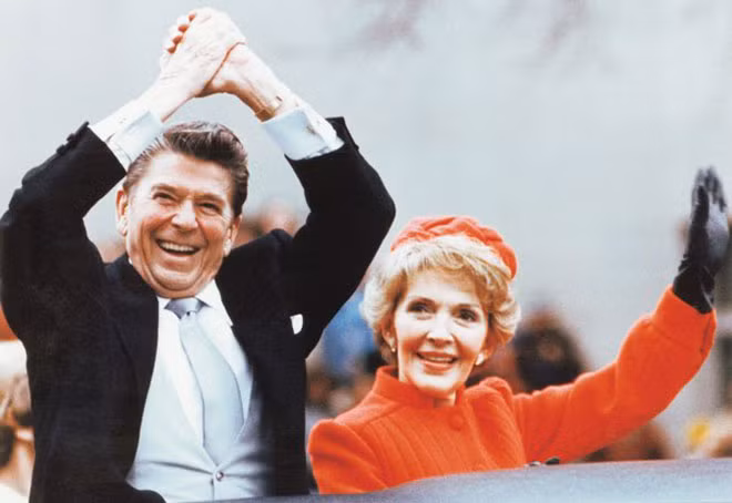 Tổng thống Reagan và đệ nhất phu nhân Nancy Reagan