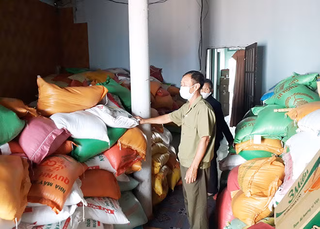 Kho lương thực tại Cơ sở bảo trợ xã hội Trọng Đức.