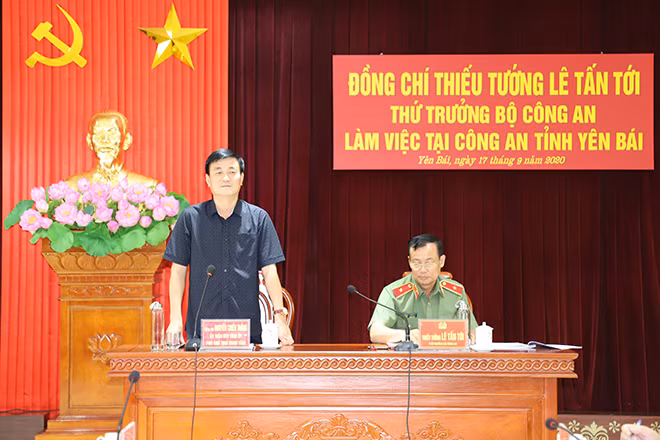Đồng chí Nguyễn Chiến Thắng, Phó Chủ tịch UBND tỉnh Yên Bái phát biểu tại buổi làm việc.