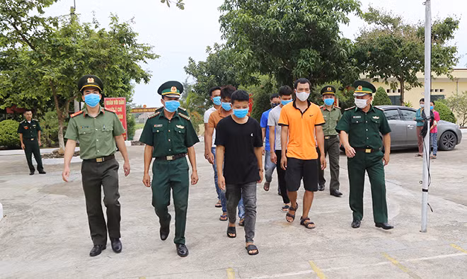 Các đối tượng bị bắt giữ.