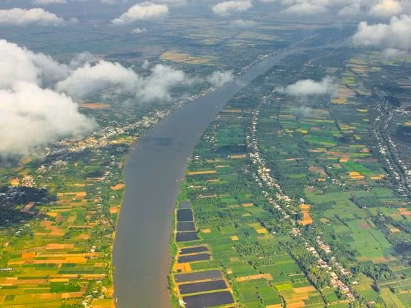 Các đập thuỷ điện thượng nguồn sông Mê Kông đang giữ khoảng 45 tỷ m3 nước, ảnh hưởng đến Việt Nam.