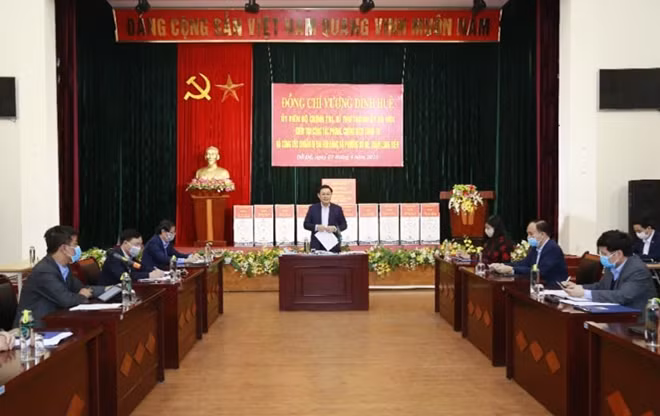 Bí thư Thành uỷ Hà Nội phát biểu tại buổi làm việc chiều ngày 7-4