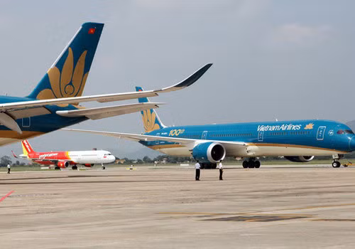 Dù khó khăn, Vietnam Airline vẫn muốn đầu tư mua thêm 50 máy bay.