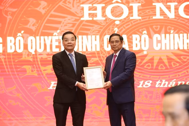 Bộ trưởng Bộ Khoa học Công nghệ Chu Ngọc Anh vừa được Bộ Chính trị điều động, phân công giữ chức vụ Phó Bí thư Thành ủy Hà Nội