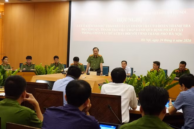Thượng tướng Nguyễn Văn Thành, Thứ trưởng Bộ Công an phát biểu chỉ đạo tại Hội nghị.