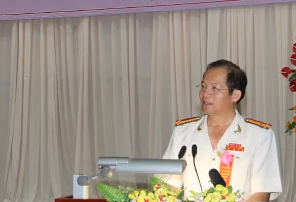 Đại tá Nguyễn Hải Sơn, Giám đốc Công an Hậu Giang phát biểu khai mạc Đại hội thi đua “Vì An ninh Tổ quốc”.