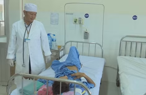 Suýt mất mạng vì nuốt tăm xỉa răng sau chầu nhậu