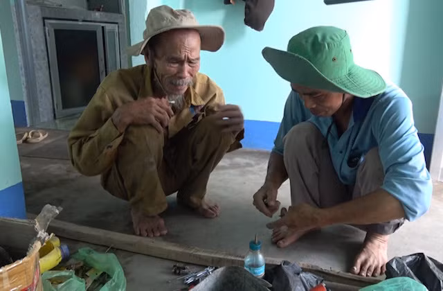 Cuộc sống bình dị của người anh hùng quá đỗi thân thương.