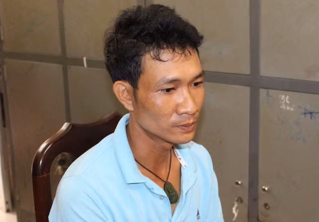 Thạch Dững tại cơ quan điều tra. Thạch Dững tại cơ quan điều tra.