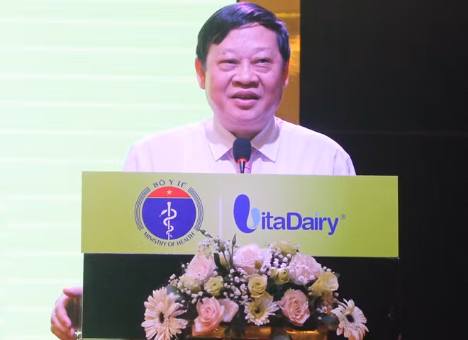 GS.TS Nguyễn Viết Tiến, Thứ trưởng Thường trực Bộ Y tế phát biểu tại hội thảo.