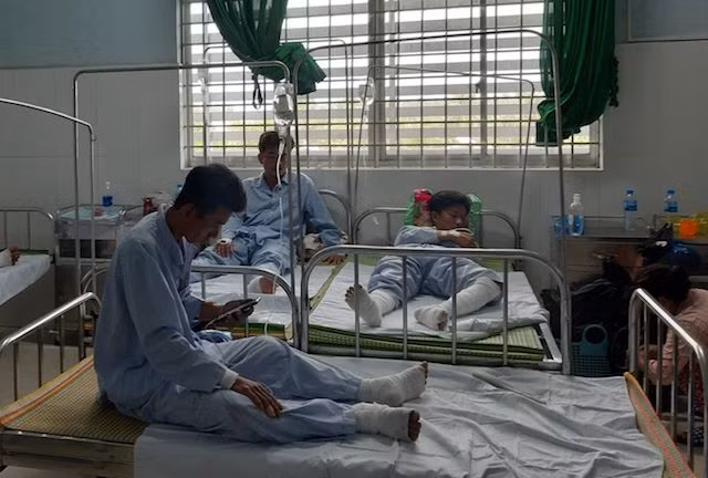 Các bệnh nhân điều trị tại bệnh viện.