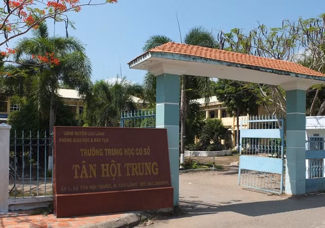 Trường THCS Tân Hội Trung.
