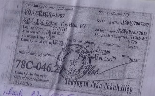 Giấy đăng ký phương tiện.