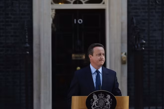 Ông David Cameron đọc tuyên bố từ chức.