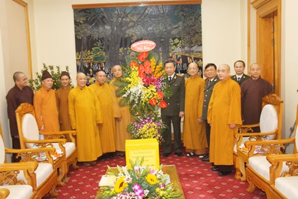 Thứ trưởng Tô Lâm cùng Hòa thượng Thích Thanh Nhiễu tại buổi tiếp.