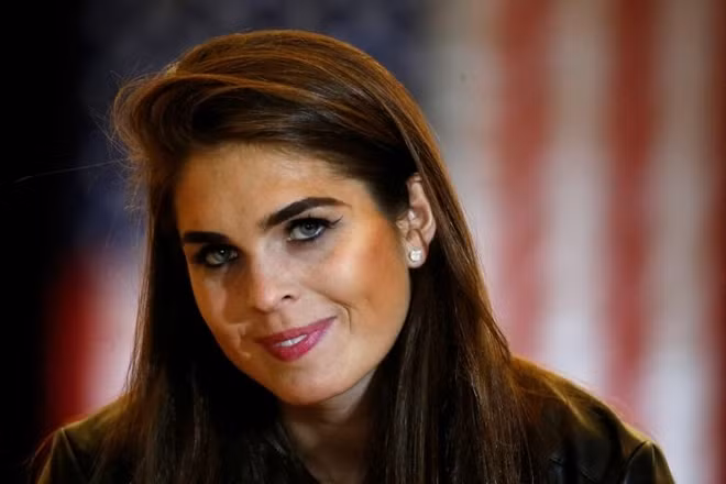 Sau khi Hope Hicks tốt nghiệp đại học Southern Methodist năm 2000, cô đã tới New York để làm việc cho một công ty quan hệ công chúng. Năm 2012, cô được công ty giao cho quản lý mảng marketing của thương hiệu thời trang Ivanka Trump. Không lâu sau đó, năm 2014, Hicks đảm nhân việc quảng bá cho thương hiệu thời trang của Ivanka Trump và một số khu nghỉ dưỡng của ông Donald Trump.
