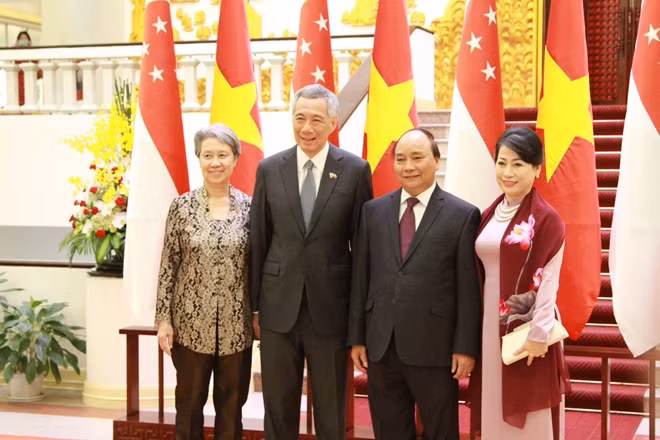 Trong chuyến thăm lần này, lãnh đạo hai nước Việt Nam và Singapore dự kiến trao đổi các phương hướng chiến lược, biện pháp cụ thể nhằm làm sâu sắc hơn quan hệ.