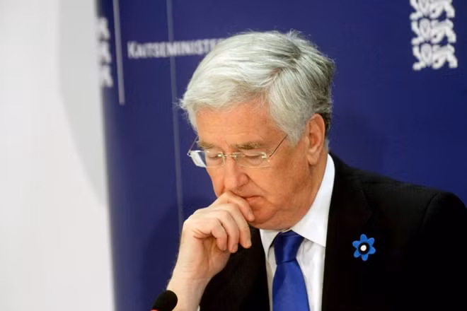Cựu Bộ trưởng Quốc phòng Michael Fallon. Ảnh: Getty