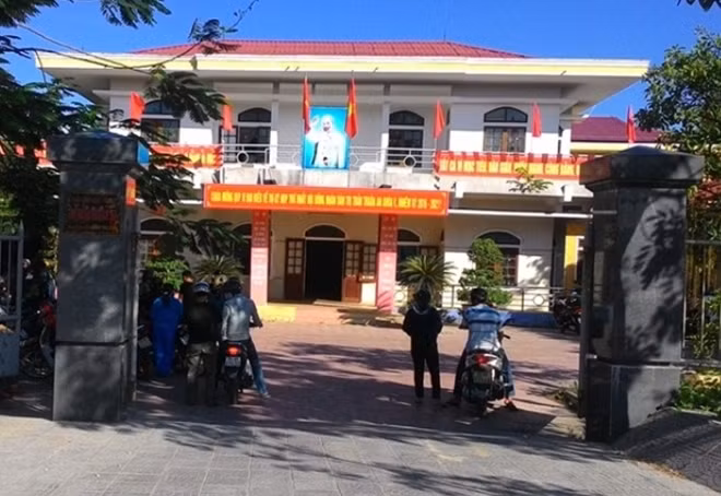 Trụ sở UBND thị trấn Thuận An, nơi ông Bôn từng làm việc.