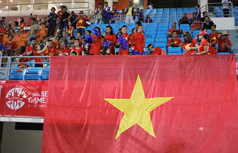 Các CĐV Việt Nam luôn hết mình vì đội tuyển nước nhà. Ảnh: VNE. Các CĐV Việt Nam luôn hết mình vì đội tuyển nước nhà. Ảnh: VNE.