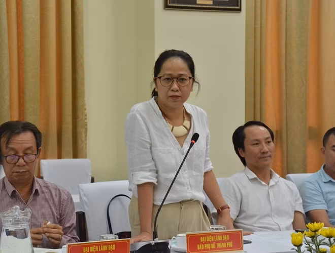 Bà Lê Huyền Ái Mỹ, Tổng biên tập Báo Phụ nữ TP Hồ Chí Minh.