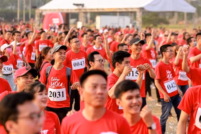Cứ mỗi km chạy hợp lệ, các nhà tài trợ cam kết quyên góp vào các hoạt động xã hội Việt Nam tối thiểu 1.000 đồng.